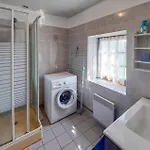 4 Bedroom Cozy In Mont-saint-jean