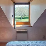 Hébergement de vacances 4 Bedroom Cozy In Mont-saint-jean *