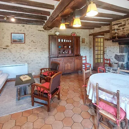 度假居 4 Bedroom In Mont-saint-jean Mont-Saint-Jean (Sarthe)