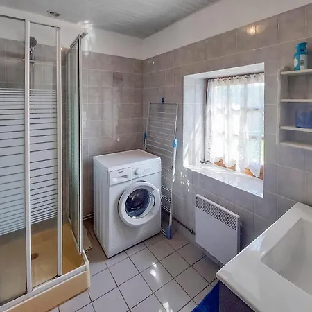 4 Bedroom In Mont-saint-jean