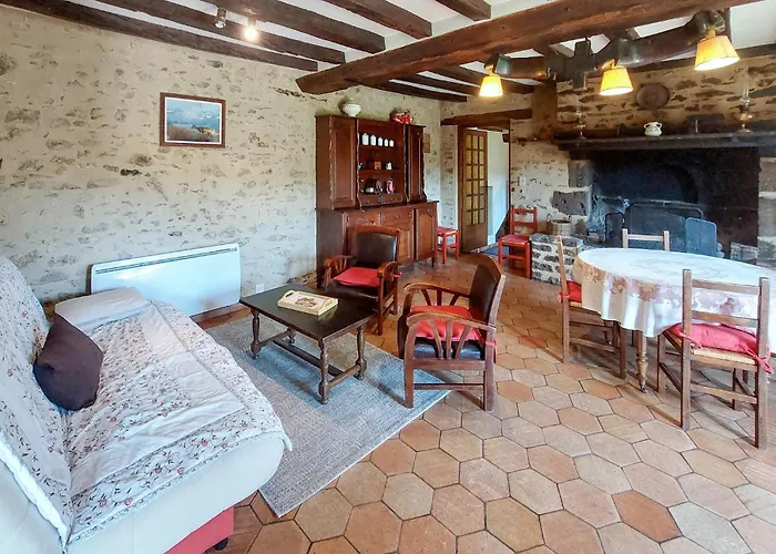 Feriehus 4 Bedroom In Mont-saint-jean *