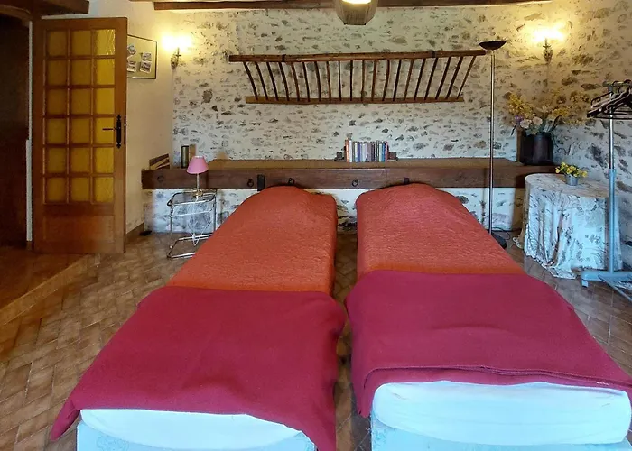 4 Bedroom In Mont-saint-jean * Mont-Saint-Jean (Sarthe)